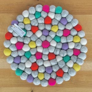 NZ Wool Pot Stand / Trivet – Bright Multi (26cm)