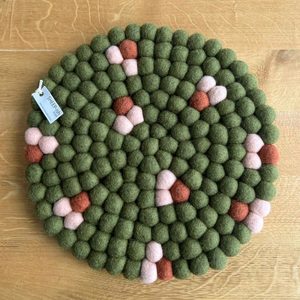 NZ Wool Pot Stand / Trivet – Blossom Moss (26cm)