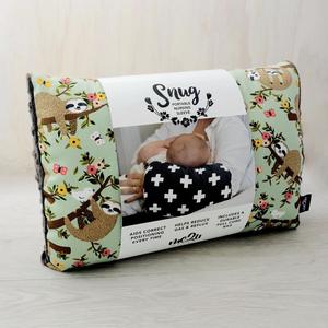 Me2u Gifts: Snug Nursing Sleeve – Floral Sloth