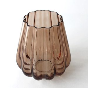 Vases: Latona Glass Vase (15.5cm)