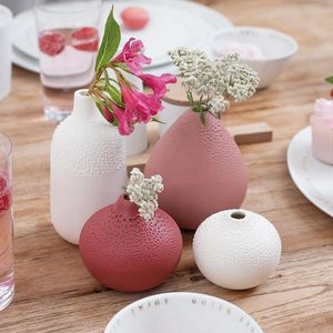 Rader: Beaded Mini Vase