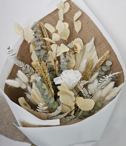 Dried Posy - Mā/White Kora Floral Boutique
