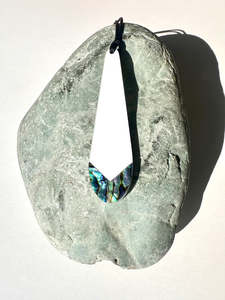 Jewellery: Huia Feather Pendant