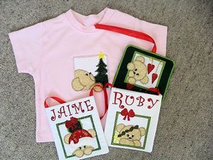 Products: Christmas Bears Applique Machine Embroidery Design