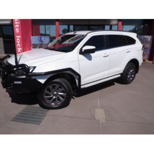 Isuzu Mu X: Opposite Lock Side Steps to Suit Isuzu Mux 06/21 - ON