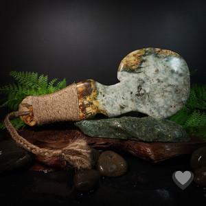 Products: Calacatta Mapere Wahaika - XL Kowhatu Taonga