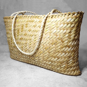 Products: Anna Bowen – Kete Whakairo Rau Kumara
