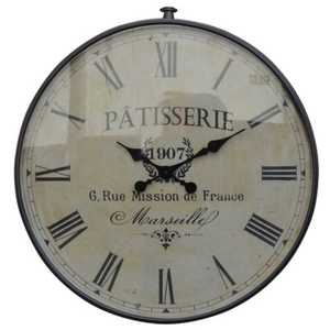 Patisserie Clock La Casa Life