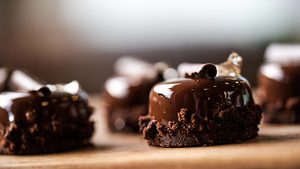 Products: Chocolate Noir Desir