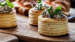 Products: (V) Forestiere Vol Au Vent
