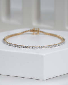 2.00 Carat TW Laboratory-Grown Diamond Tennis Bracelet in 9K Yellow Gold
