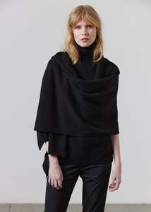 Essentials: Pure Cashmere Scarf - Black