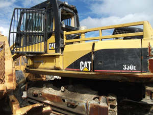 CAT 330B