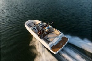 Products: Bayliner VR4 Bowrider