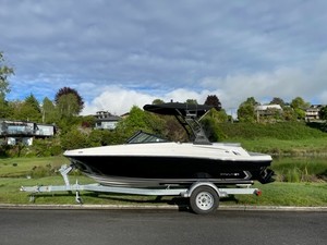 Products: Bayliner VR4 BR