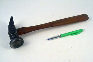 Bookbinding: Bookbinding hammer