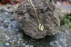 Products: Eleni necklace Lana Leigh