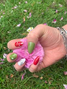 Press on nails: Starry night