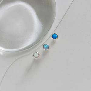 Opal bezel mini piercing