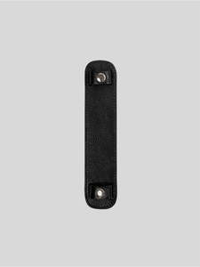 Accessories: Shoulder Pad: Black