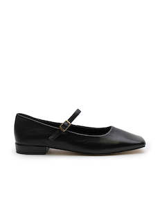 Back In Stock: Madi Flat - Black