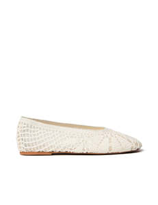 All 1: Molly Flat Cream