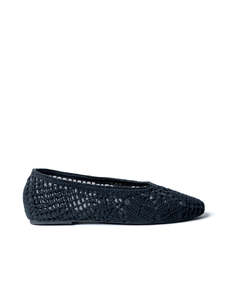 All 1: Molly Flat Black