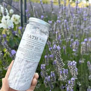 Parcel Gift Ideas: Premium Lavender Bath Salts – Relax & Rejuvenate