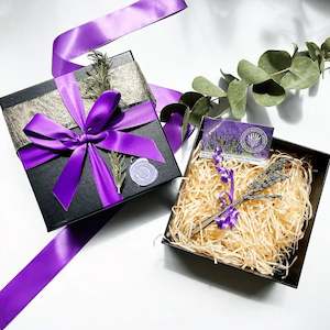 Gift Boxes: Medium Gift Box (Empty Box) - Build Your Own