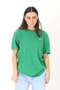 Womens: Vintage Nike Embroidered Logo Tee M