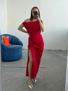 Bump Friendly: Ruby - Ecrolini Midi Dress in Lippy Red