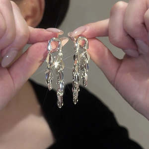Ladieswear: Special-interest Design Silver Smart Wheat Long Fringe Earrings