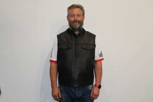 Men’s Leather Vest – LeatherDirect