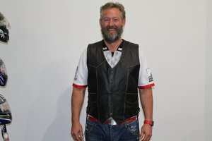 Embossed Leather Vest Rub-off – LeatherDirect