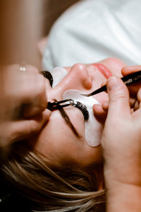 Products: Hybrid Lash Infills - Lash Extensions Le Beauty