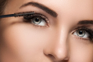 Products: Volume Lash Extension Voucher - Medium Le Beauty