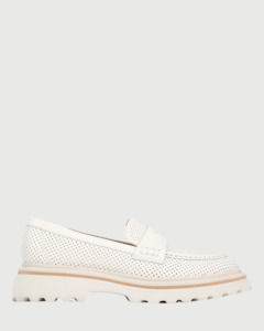 Outlet Footwear: EOS Sumiya