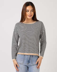 Knitwear: Stella & Jumper Street Jumper