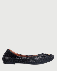 Ballet Flats: Bresley Poncho