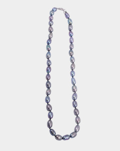 Jewellery: Kiwicraft Black Oval Freshweater Pearl Necklace