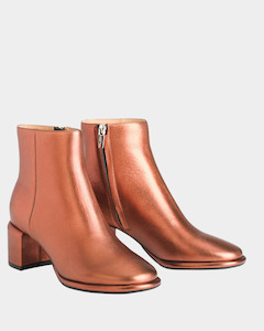 Boots: Eos Darcellion