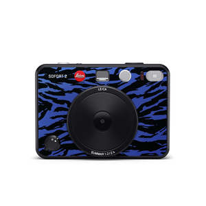 Sofort Cameras: LEICA SOFORT 2 Burton Edition