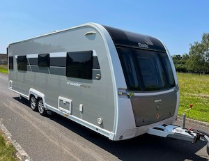 Caravans: 2018 Elddis Crusader Storm – TOP OF THE LINE / TRANSVERSE ISLAND BED / FULL END BATHROOM / MOTOR MOVERS / SOLAR / CENTRAL HEATING IN TRANSIT – ETA SEPTEMBER
