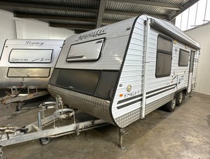 Caravans: 2011 Majestic Knight Series 3 TWIN AXLE / QUEEN ISLAND BED / FULL ENSUITE / AWNING / SOLAR / WATER TANKS / FULL FRIDGE FREEZER / AIR CON / DIESEL HEATER JUST ARRIVED, FINANCE AVAIL