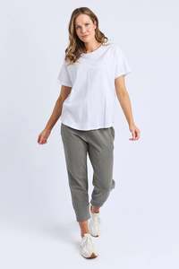 Tops: Halli S/S Tee White