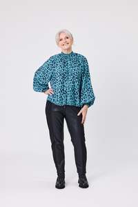 8: Breanna Pant Black