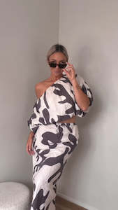 Wild Horses Label Two Piece Set - Chocolate