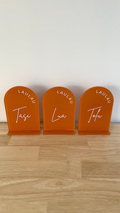 Arch acrylic table numbers - Samoan Design 3 Leo Design Studio