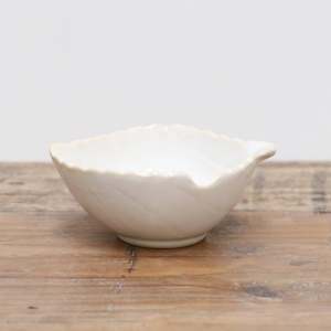 Best Selling: Detaille Leaf Petite Bowl