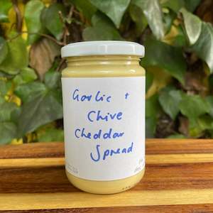 Cheese: Garlic and Chive Cheddar Spread